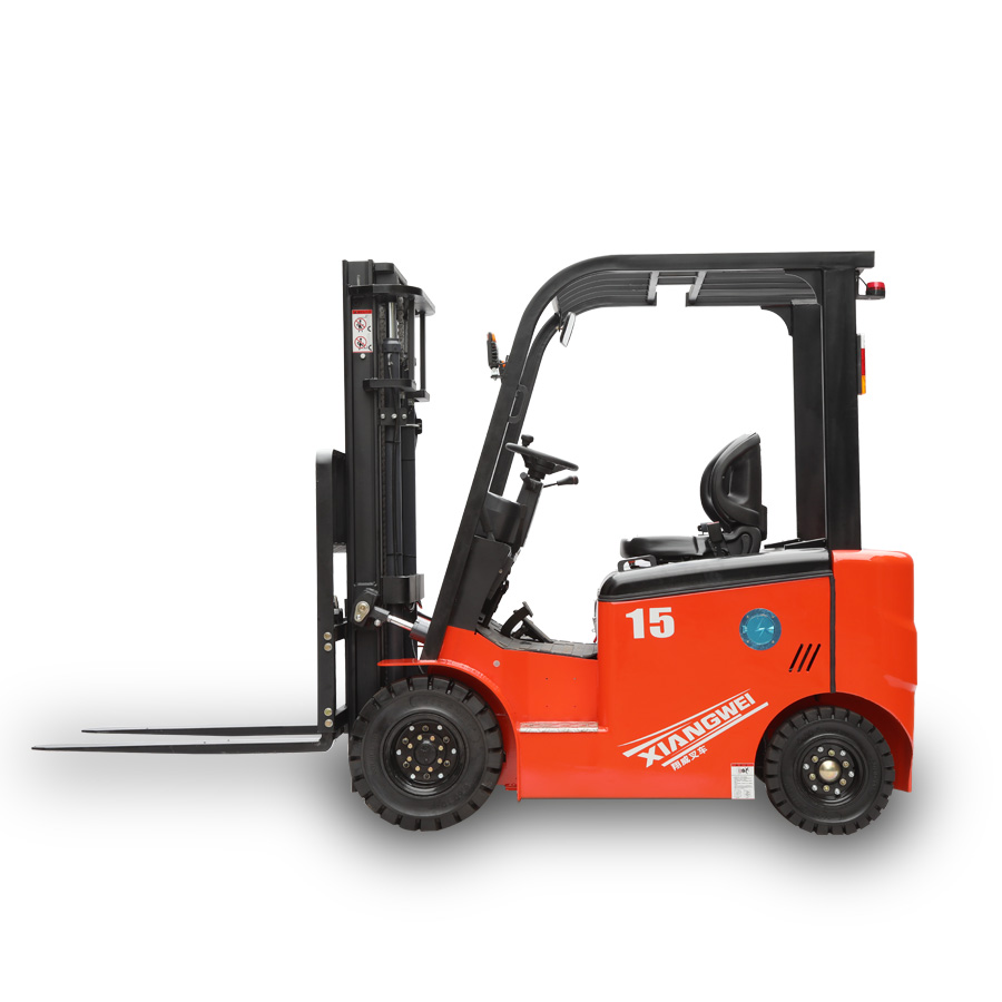 CPD15電動(dòng)叉車(chē)